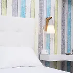 Estian Deluxe * يميناريا