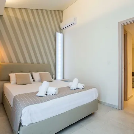 Estian Deluxe Apartment *