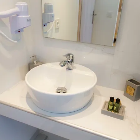 Estian Deluxe Limenaria (Thasos)