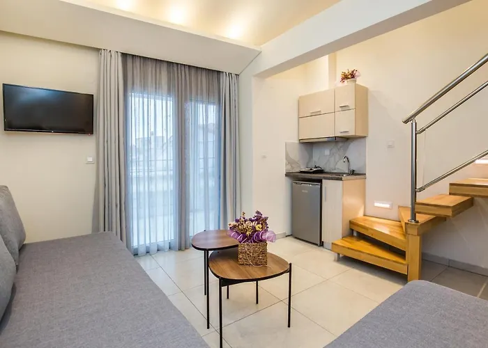 Estian Deluxe Λιμενάρια