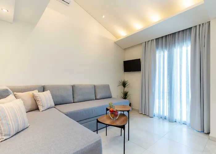 Estian Deluxe Apartman Limenária